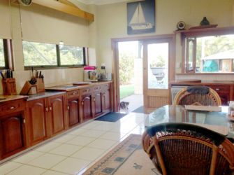 Generous-bench-space-and-double-doors-of-kitchen